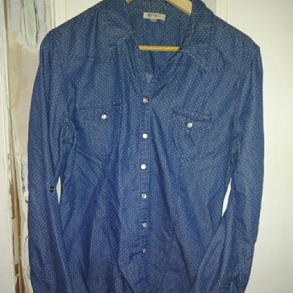 Women's shirt